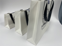 Retail paper bags | Easter gift bags | Garment packaging bags | Shopping Bag